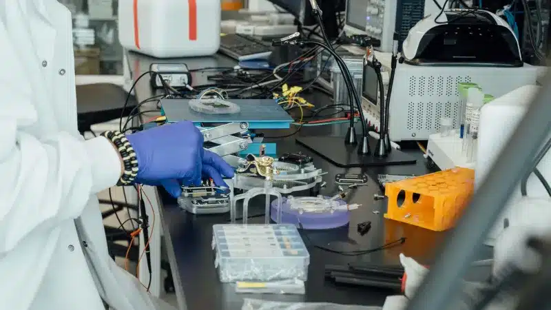 Biohub на Марк Зукърбърг ще ускори лечението на всякакви болести с помощта на AI модели на клетки