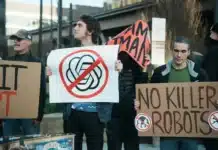 Властите в САЩ започнаха да разглеждат протестите срещу AI и центровете за данни като проява на „антитехнологичен екстремизъм“