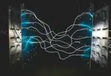 Учени откриха квантов ефект, който потенциално може да захранва чипове директно от въздуха