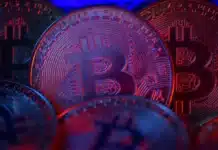 Капиталът бяга: Биткойн отчете най-тежката си седмица от февруари насам