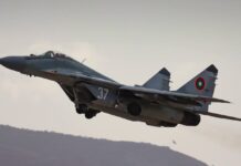 Сигнал за отвличане във въздуха: български МиГ-29 прехвана Airbus A320