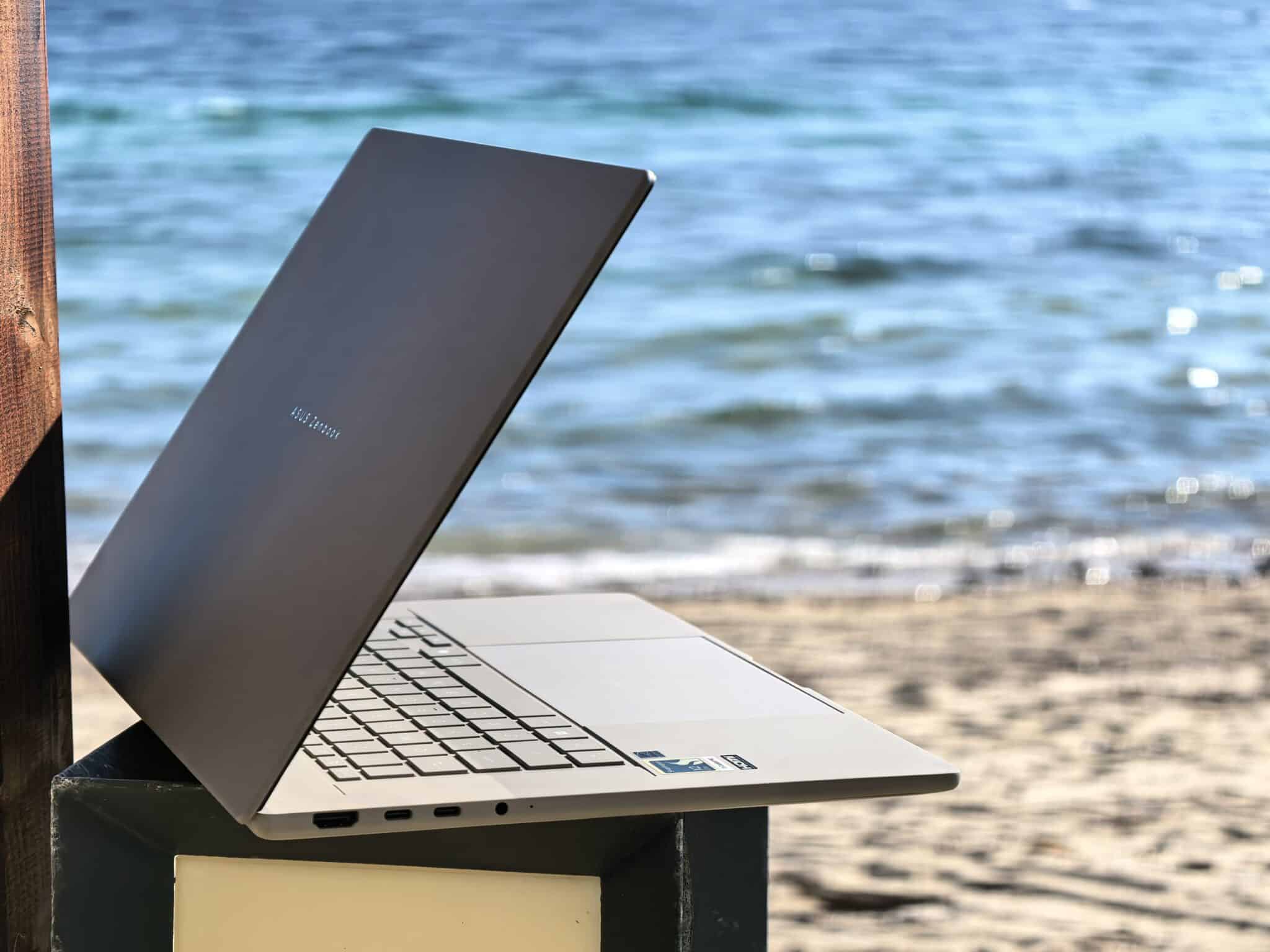 ASUS Zenbook A16: Snapdragon X2 Elite Extreme показва как изглежда бъдещето на Windows лаптопите
