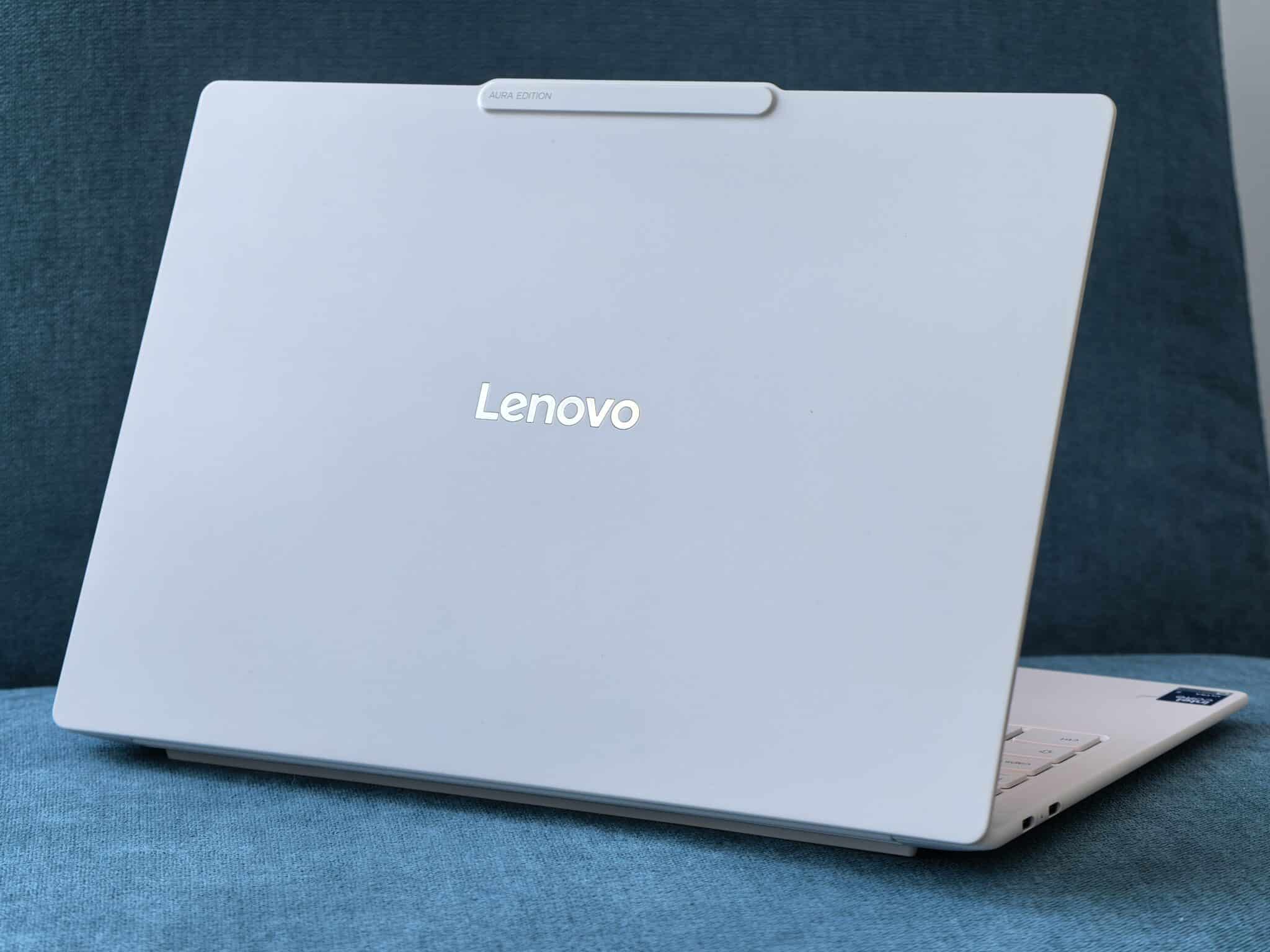 Lenovo Yoga Slim 7 Aura Edition: лаптопът под килограм, който може да ви накара да забравите за MacBook Air