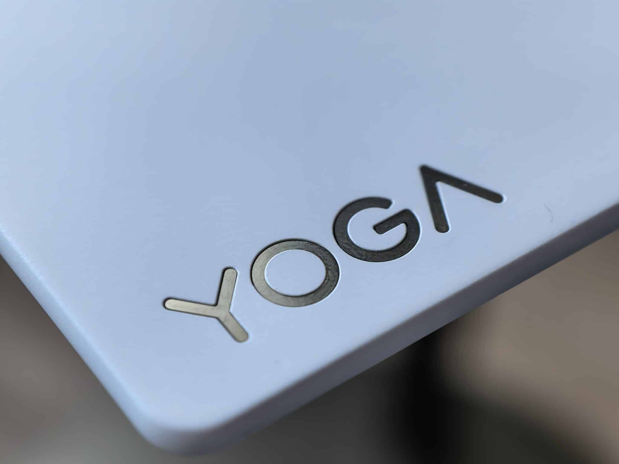 Lenovo Yoga Slim 7 Aura Edition: лаптопът под килограм, който може да ви накара да забравите за MacBook Air