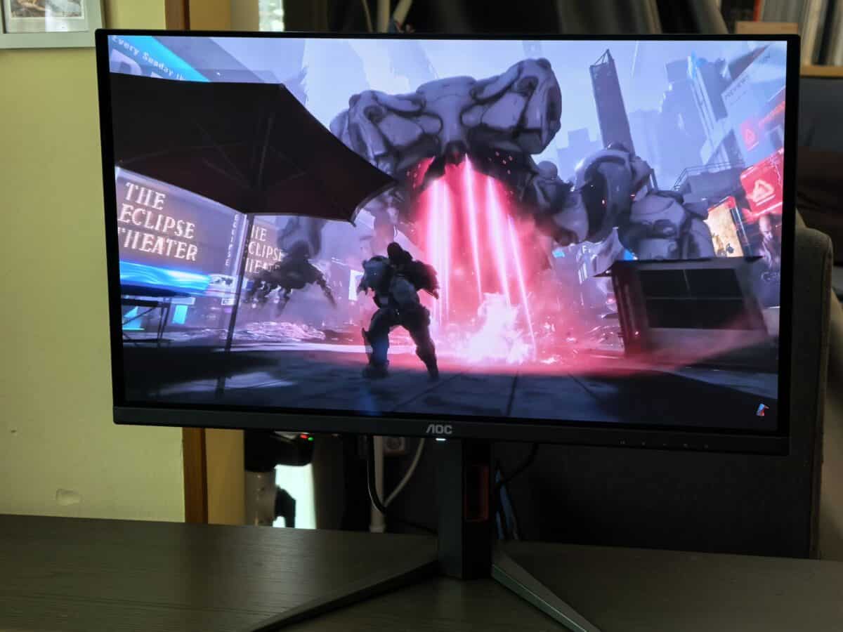 AOC Q27G4ZD: OLED картината вече не е само за богатите геймъри