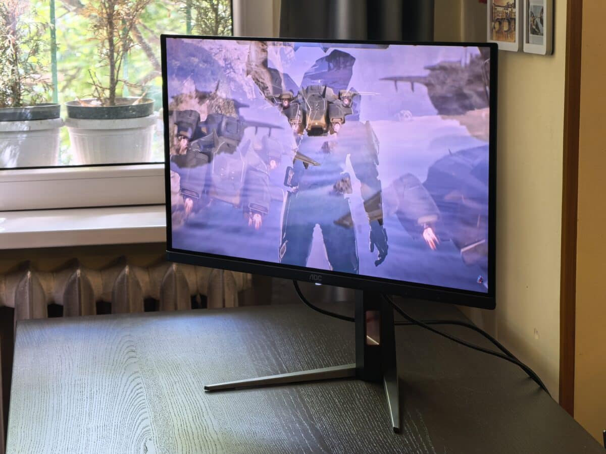 AOC Q27G4ZD: OLED картината вече не е само за богатите геймъри