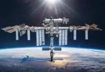 НАСА почти евакуира МКС, защото Русия искаше да пробие корпуса и да използва трион, за да поправи теч