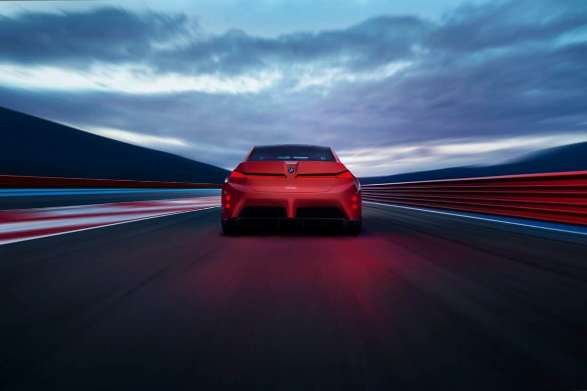 BMW представи концептуалния модел на електрическия спортен автомобил Neue Klasse M