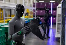 BMW вече използва хуманоиден робот, който „вижда“ с ръцете си: Figure 03 започна работа във фабриката в САЩ