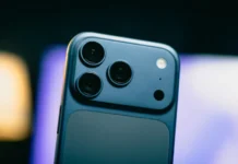 iPhone 17 Pro оцеля след падане от самолет