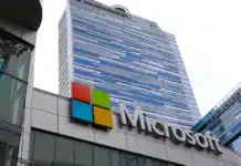 Технологичните гиганти съкратиха 140 000 работни места на фона на рекордните инвестиции в AI