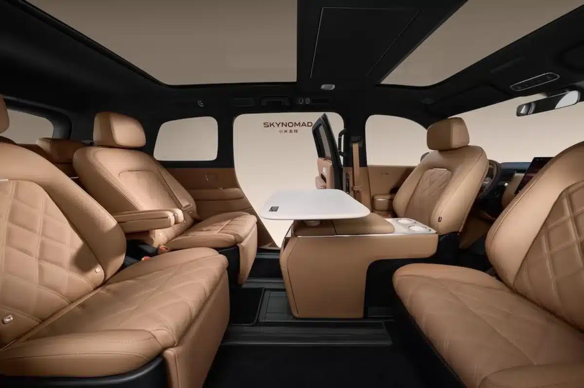 Xiaomi представи серията семейни хибридни SUV-та SkyNomad с пробег до 1706 км на цена от 200