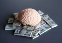 Финансовите проблеми физически променят мозъка: учените установиха това чрез ЯМР