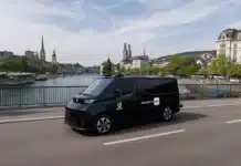 Uber инвестира 10 милиарда долара за разгръщането на 120 000 роботизирани таксита в 15 града