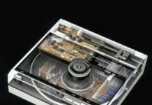 Феноменът Technics SL-10: Грамофонът с размерите на плоча, който свиреше дори с краката нагоре