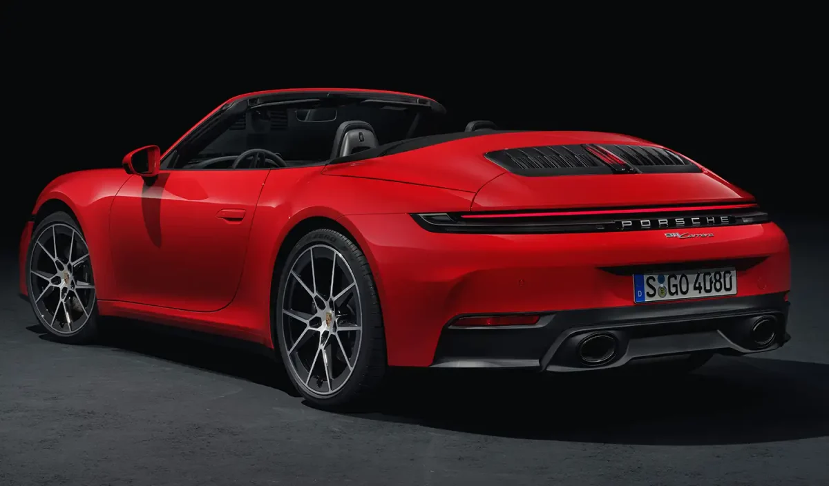 Хибридното Porsche 911 може все пак да получи ръчна скоростна кутия