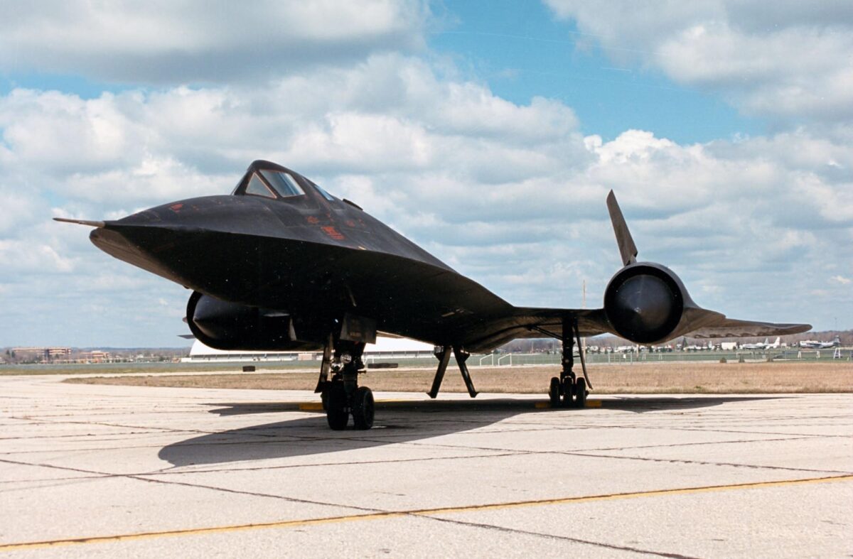 Най-голямата измама на Студената война: как СССР помогна на САЩ да построят SR-71