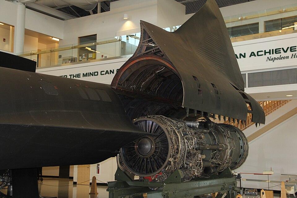 Най-голямата измама на Студената война: как СССР помогна на САЩ да построят SR-71