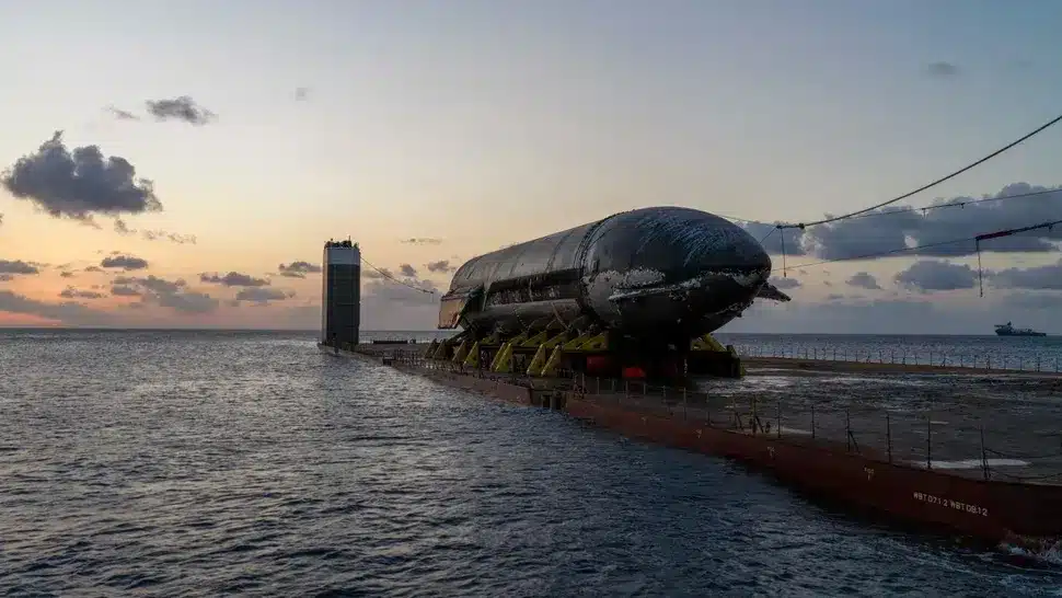 SpaceX извади Starship от Индийския океан – корабът потегли на дълго пътуване към дома