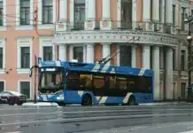 Русия въвежда система за проследяване на обществения транспорт при сривове на интернет