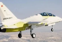 Турският учебен свръхзвуков самолет Hürjet извърши първия си полет