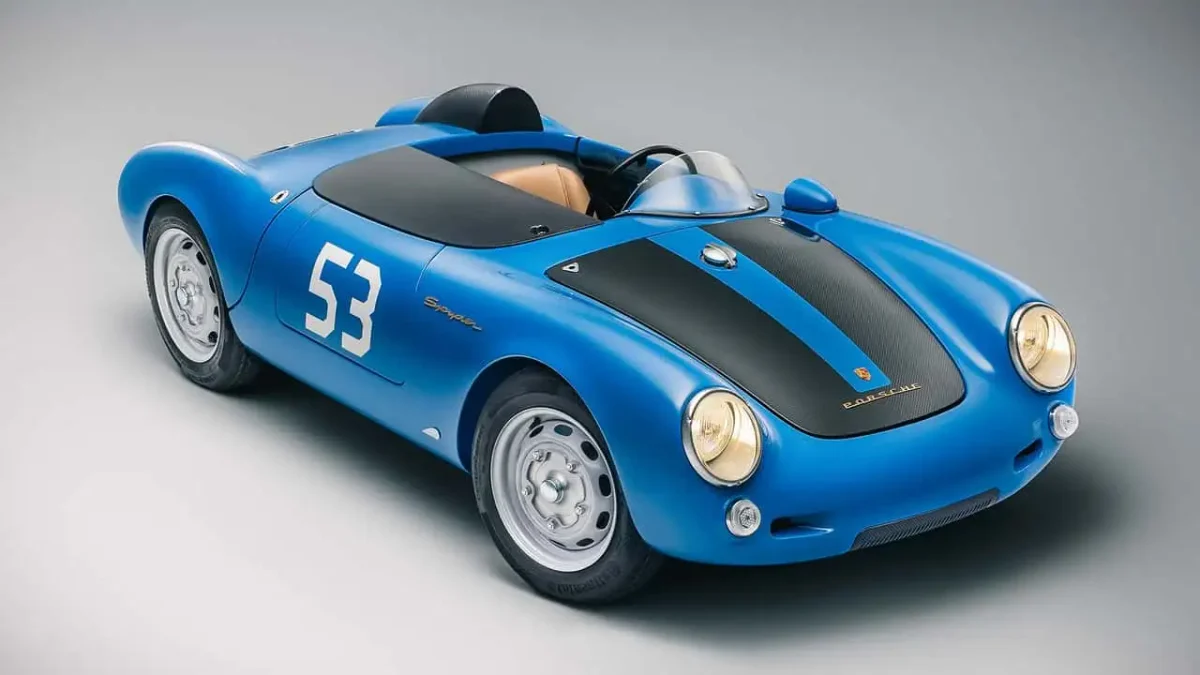 Малкото Porsche 550J беше оценено на 800