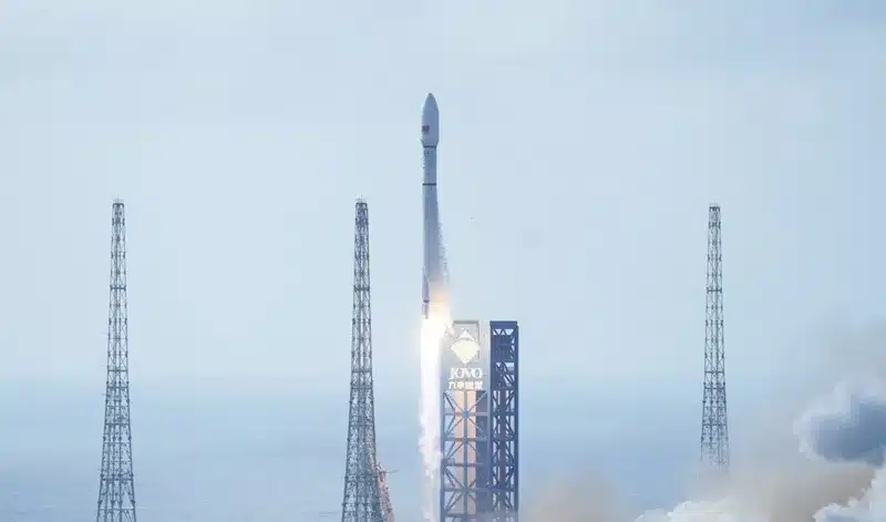 Китайският Starlink набира обороти – днес беше изстреляна 25-тата партида спътници SatNet