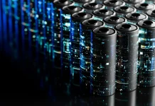 Нова добавка помага на литиево-йонните батерии да запазят над 95% от капацитета си след 1000 цикъла на зареждане
