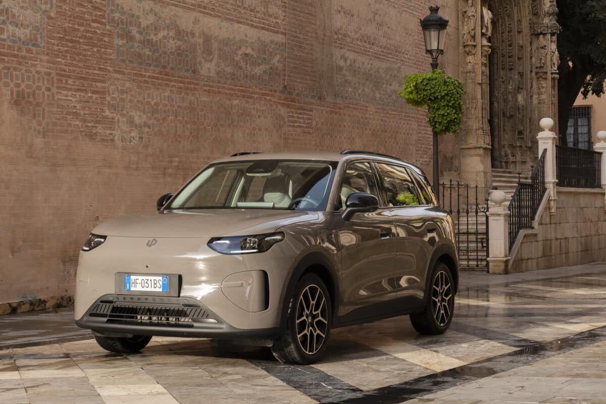 Leapmotor B03X: SUV за 23 900 евро, който се усеща по-скъп, по-бърз и по-голям