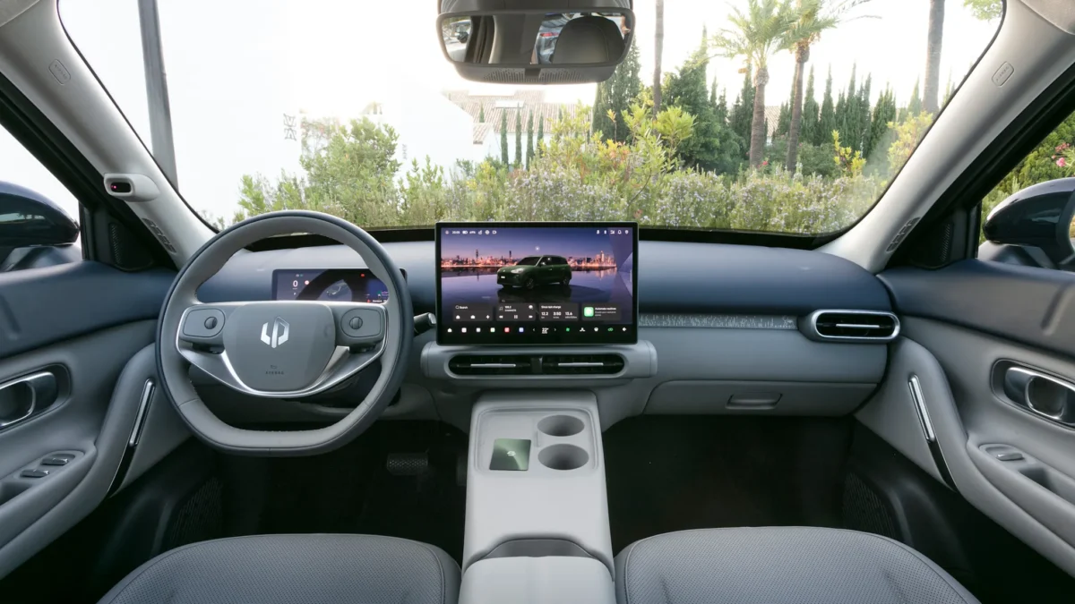 Leapmotor B03X: SUV за 23 900 евро, който се усеща по-скъп, по-бърз и по-голям
