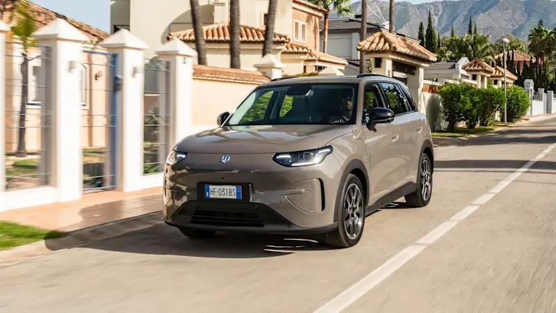 Leapmotor B03X: SUV за 23 900 евро, който се усеща по-скъп, по-бърз и по-голям