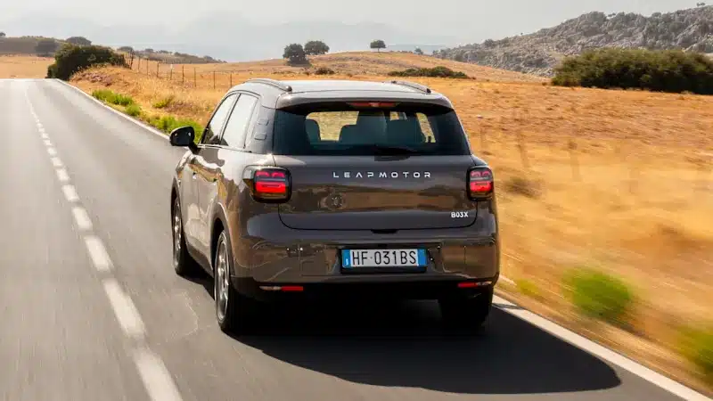 Leapmotor B03X: SUV за 23 900 евро, който се усеща по-скъп, по-бърз и по-голям